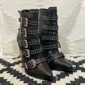 Steve Madden Comet silver stud booties size 7.5